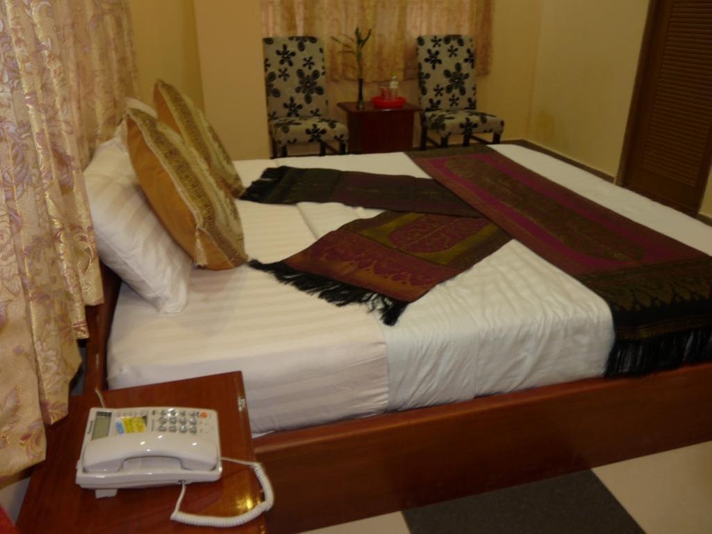 Hi Land Hotel Phnom Penh Room photo