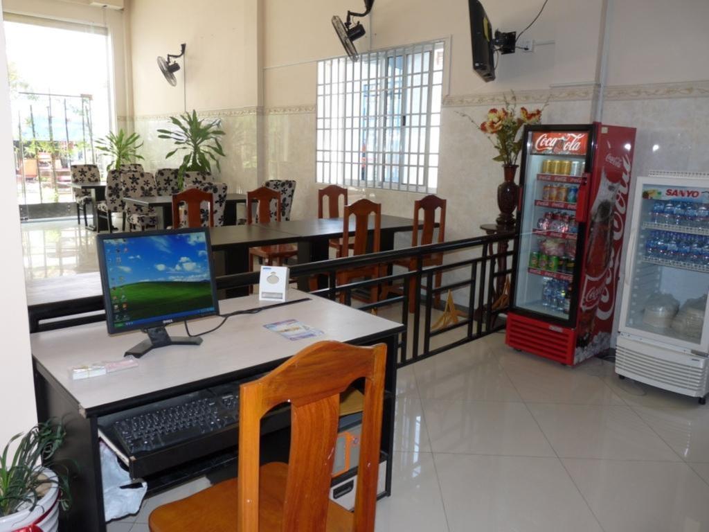 Hi Land Hotel Phnom Penh Exterior photo