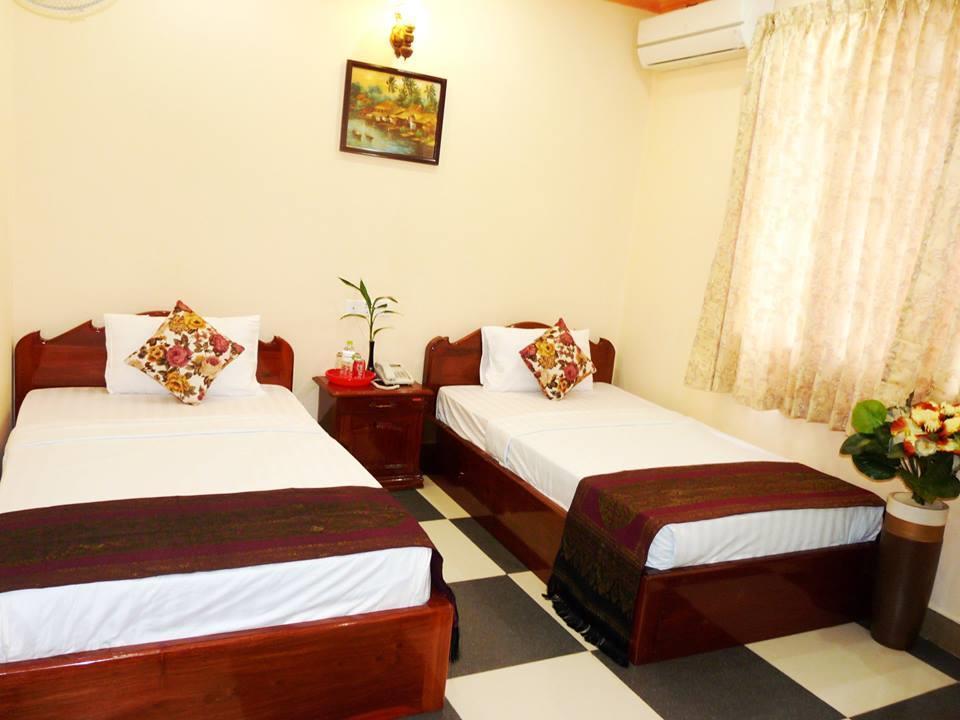 Hi Land Hotel Phnom Penh Exterior photo