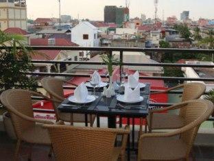 Hi Land Hotel Phnom Penh Exterior photo